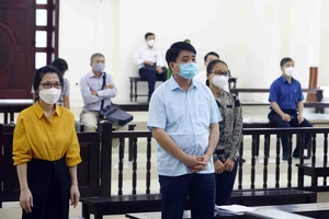 Bị cáo Nguyễn Đức Chung tiếp tục ra tòa trong vụ án giúp Công ty Nhật Cường trúng thầu