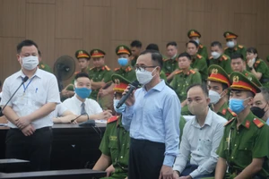 Đề nghị phạt cựu Bí thư Tỉnh ủy Bình Dương Trần Văn Nam 9-10 năm tù giam