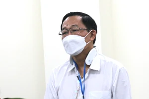 Cựu Thứ trưởng Bộ Y tế Cao Minh Quang nhận trách nhiệm trong vụ biển thủ hơn 3,8 triệu USD