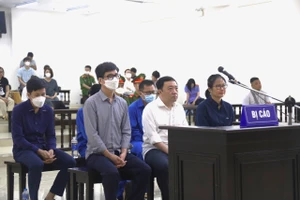 Xét xử phúc thẩm bị cáo Nguyễn Thị Thanh Nhàn và đồng phạm 