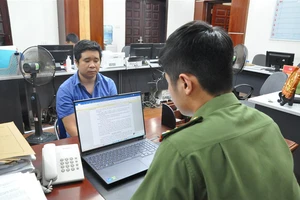 Đàm Thanh Tùng làm việc với cơ quan công an về hành vi lừa đảo 