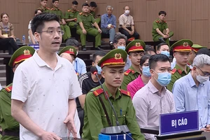 Bị cáo Hoàng Văn Hưng: "Cơ quan điều tra đang bỏ lọt tội đối với Nguyễn Anh Tuấn"