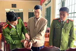 Bắt giam Chi Cục trưởng Chi cục Dự trữ nhà nước tỉnh Tuyên Quang