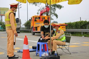 Giao thông trên quốc lộ 1A trong 4 ngày lễ: Áp dụng nhiều công nghệ kiểm soát, tai nạn giảm 3 tiêu chí