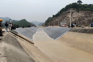 Đoạn kênh chính Bắc sông Chu - Nam sông Mã bị vỡ đã được khắc phục, thông dòng
