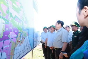 Thủ tướng Phạm Minh Chính kiểm tra nhiều công trình trọng điểm tại Nghệ An