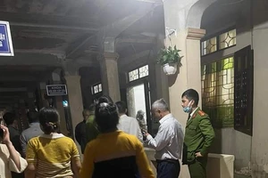 Nghệ An: 5 người nhập viện cấp cứu nghi do ngộ độc rượu
