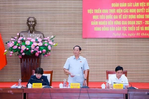 Phó Chủ tịch Quốc hội Trần Quang Phương thăm và làm việc tại Nghệ An 