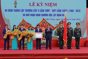 Thủ tướng Phạm Minh Chính dự lễ kỷ niệm 60 năm thành lập Trường THPT Cẩm Thủy 1