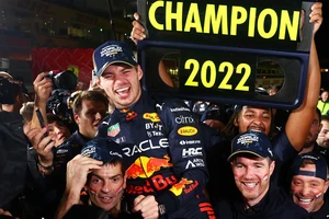 Verstappen vô địch Đua xe F1 mùa giải năm ngoái