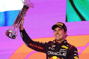 Perez vô địch Saudi Arabian Grand Prix