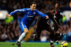 Ricardo Carvalho (trái) trong màu áo Chelsea. Ảnh: Getty Images.