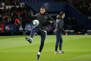 Kylian Mbappe đã hết sốt và trở lại tập luyện đầy đủ