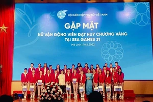 Hội liên hiệp phụ nữ Việt Nam đã gặp mặt vinh danh các nữ VĐV đạt thành tích xuất sắc tại SEA Games 31. Ảnh: H.T.TUẤT