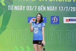 Thu Hoài là Hoa khôi đầu tiên của giải bóng chuyền vô địch quốc gia của Việt Nam. Ảnh: I.T