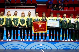 Môn bóng rổ tại Đại hội thể thao toàn quốc lần 9-2022 có trao thưởng cho các đội giành kết quả huy chương. Điều này có được từ việc Liên đoàn bóng rổ Việt Nam kêu gọi được nguồn xã hội hóa để trao thưởng tại Đại hội thể thao toàn quốc. Ảnh: VBF
