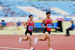 Nguyễn Văn Lai là tuyển thủ nhiều tuổi nhất của đội điền kinh quốc gia năm 2023 vẫn đang tập luyện tập trung trước khi nghỉ Tết. Ảnh: DŨNG PHƯƠNG