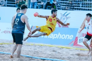 Bóng ném bãi biển Việt Nam đã tới Indonesia thi đấu. Ảnh: MINH MINH