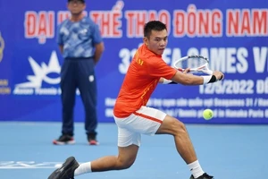 Tay vợt Lý Hoàng Nam đang chuẩn bị chuyên môn cho bản thân hướng tới SEA Games 32 và rất được kỳ vọng đạt được kết quả tốt nhất tại Campuchia. Ảnh: NHẬT ANH