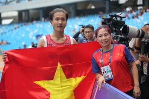 VĐV Nhi Yến của điền kinh Việt Nam đã giành được HCB 200m trong lần đầu tham dự Đại hội thể thao khu vực. Ảnh: DŨNG PHƯƠNG