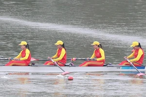 Đội thuyền rowing Việt Nam giành tấm HCĐ đầu tiên tại ASIAD 19. Ảnh: HOÀNG LINH