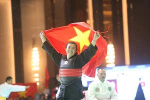 Võ sĩ Quàng Thị Thu Nghĩa đã giành HCV giải vô địch châu Á 2023. Ảnh: DŨNG PHƯƠNG