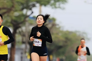Nguyễn Thị Huyền đã thi đấu giải bán marathon Nam Định 2024. Ảnh: BTC