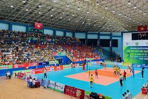 Liên đoàn bóng chuyền Việt Nam sẽ phải nâng cao hơn hình ảnh giải vô địch quốc gia từ đó sẽ có khả năng bán được bản quyền truyền hình. Ảnh: MINH MINH