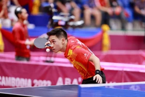 Nguyễn Anh Tú để thua đáng tiếc trong 2 trận đầu tại giải vòng loại Olympic. Ảnh: DŨNG PHƯƠNG