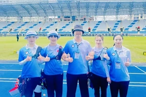 Đội bắn cung trẻ Việt Nam tại giải vô địch trẻ châu Á 2024. Ảnh: VNARCHERY