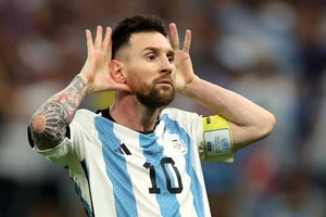 Messi rất khó chịu dù vừa đánh bại Hà Lan