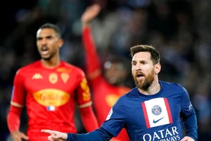 Messi ấn định chiến thắng trước Angers