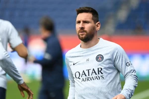 PSG giảm án phạt Messi