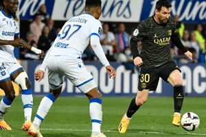Messi trong trận thắng Auxerre