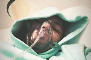 Neymar thở oxy tại Ả Rập Xê Út