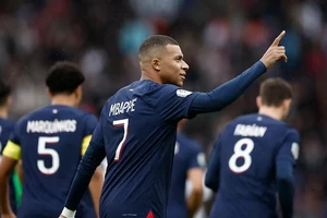 Mbappe sẽ giúp PSG chiếm ngôi đầu từ Nice?