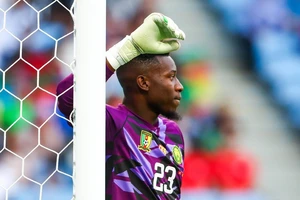 Onana khiến tuyển Cameroon lâm nguy