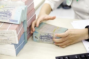 Significant pressure on corporate bonds maturing in 2024