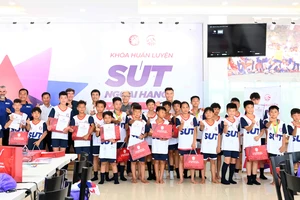 Gala Sút 2020 được xem như ngày hội của bóng đá trẻ Việt Nam. Ảnh: DŨNG PHƯƠNG