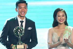 Văn Hậu tại Gala trao giải Quả bóng vàng Việt Nam 2018. Ảnh: Anh Khoa