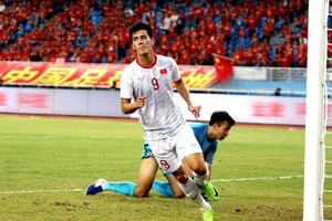 Tiến Linh lập cú đúp trong chiến thắng 2-0 của U23 Việt Nam trước Trung Quốc ngay tại Vũ Hán năm 2019. Ảnh: Đoàn Nhật