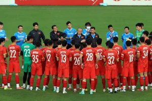 HLV Park Hang-seo có 5 ngày làm việc cùng các học trò trước cuộc so tài với Nhật Bản vào tối 11-11