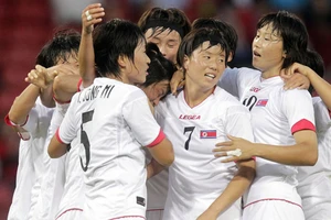 Đội tuyển nữ CHDCND Triều Tiên thực hiện "cơn mưa" bàn thắng vào lưới Uzbekistan