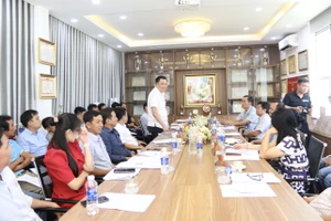 Ông Cao Văn Chóng - Phó Giám đốc Sở VHTTDL tỉnh Bình Dương phát biểu tại buổi làm việc