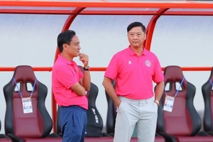 HLV Lê Huỳnh Đức và Phùng Thanh Phương khi cùng ở cabin chỉ đạo Sài Gòn FC