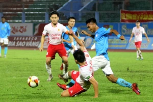 CAHN FC không thể đọ nỗi tinh thần thi đấu của Khánh Hòa ở trận lượt đi tại Nha Trang