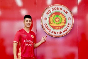 Đình Trọng chính thức gia nhập CAHN FC