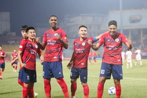 Các ngoại binh của CAHN tỏa sáng ở vòng 6 V-League 2024-2025