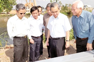 Tổng Công ty Công nghiệp Sài Gòn “trình làng” phương pháp chống sạt lở bằng cừ vách nhựa uPVC