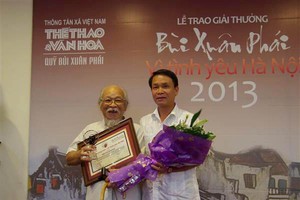 Photographer Quang Phung wins ‘Bui Xuan Phai-Love for Hanoi’ Award